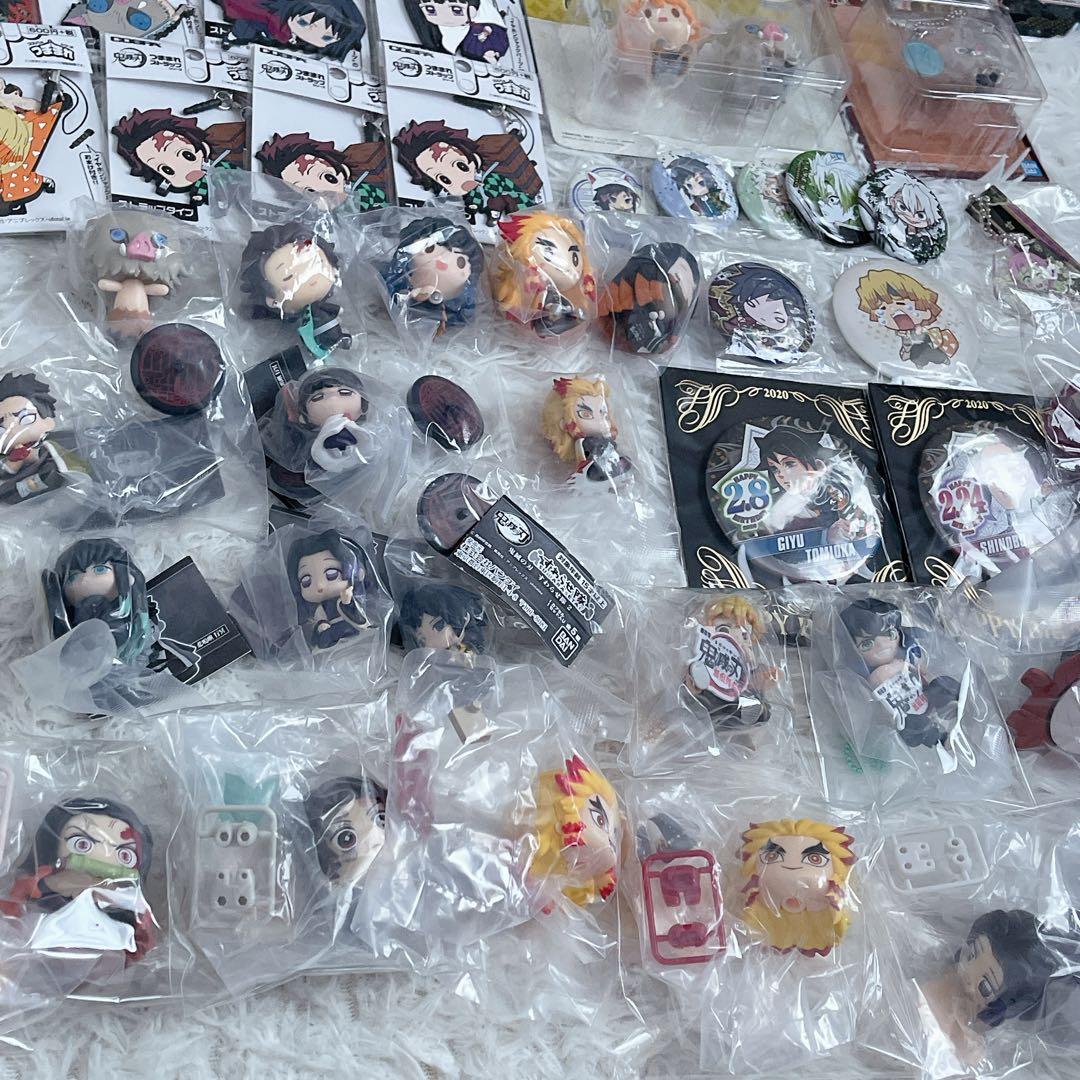 鬼滅の刃　グッズ　101個　まとめ売り　キーホルダー　フィギュア　アクリル