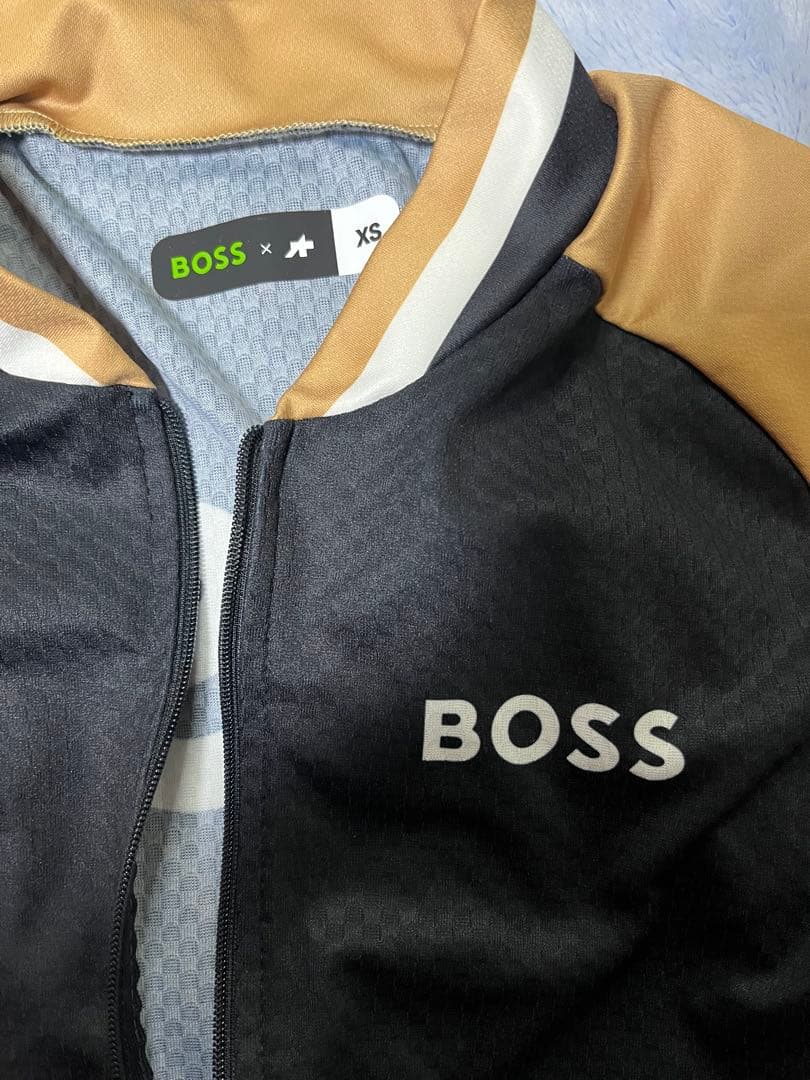 assos x BOSS 限定ジャージ