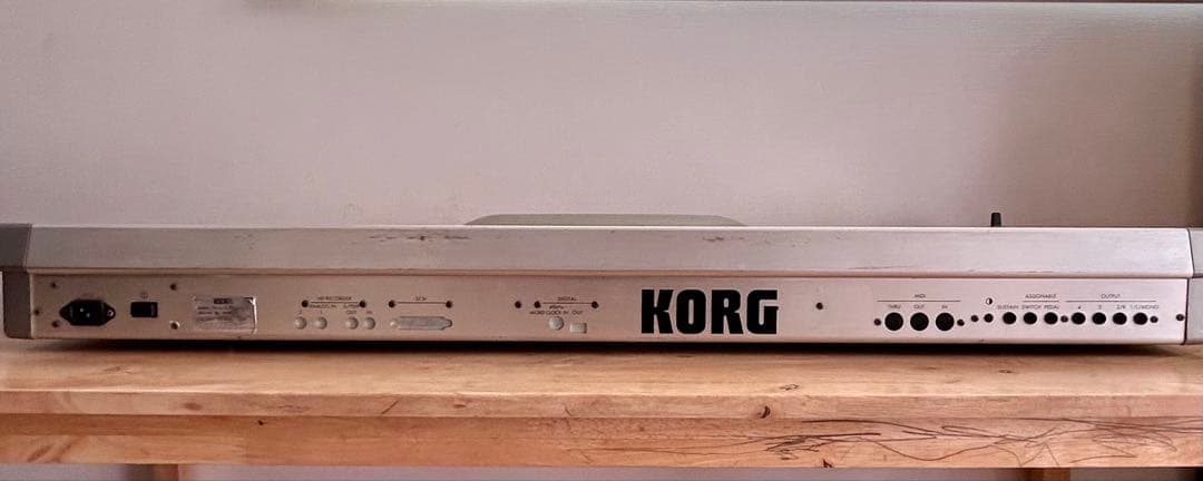 KORG TRINITY PLUS トリニティ　シンセサイザー