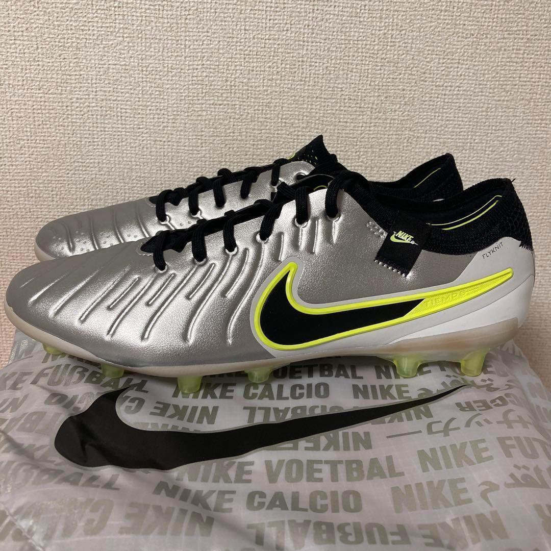 DV4330-001(T) レジェンド10エリート AG-PRO 27.5㎝ 銀