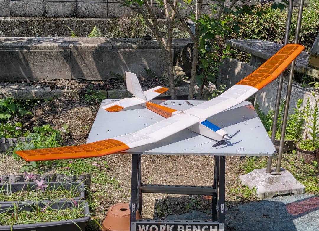 ラジコン飛行機　電動グライダー