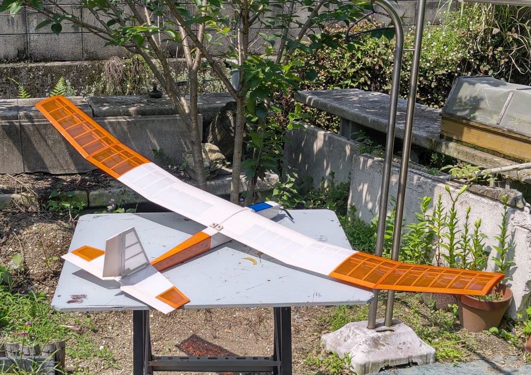 ラジコン飛行機　電動グライダー