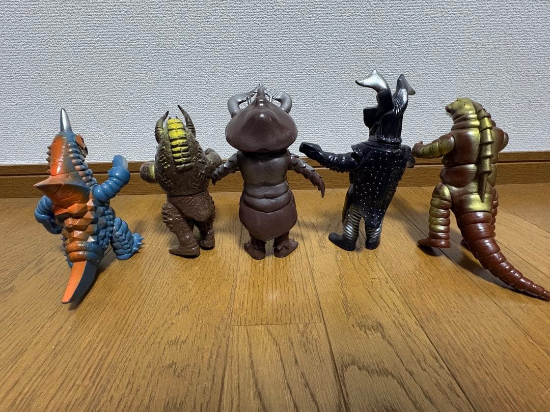 ウルトラマンシリーズ　ソフビ　怪獣　17体　年代物