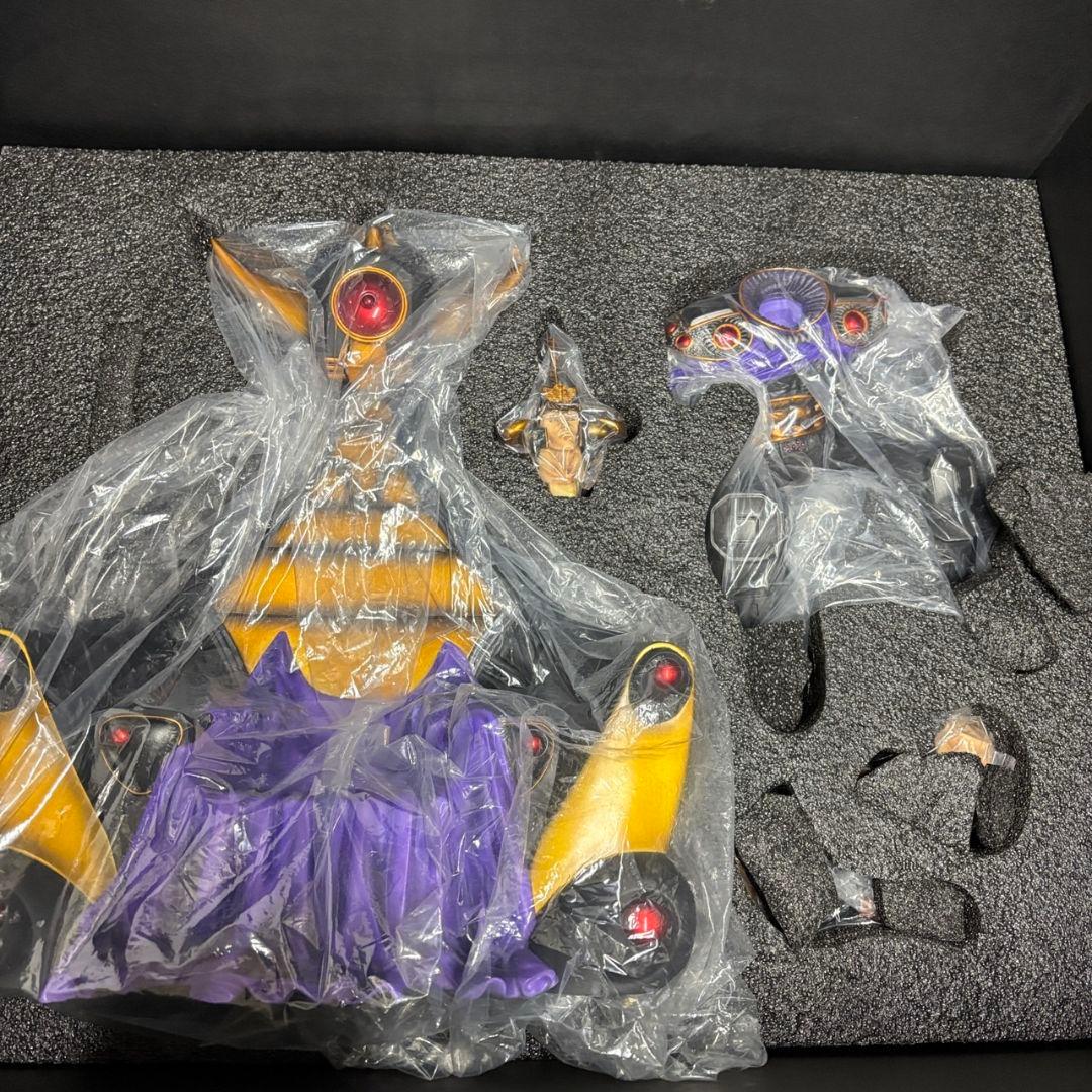 17　未組立品　超稀少　スパイスシード　ラオウ　玉座　ゴールドカラー　北斗の拳