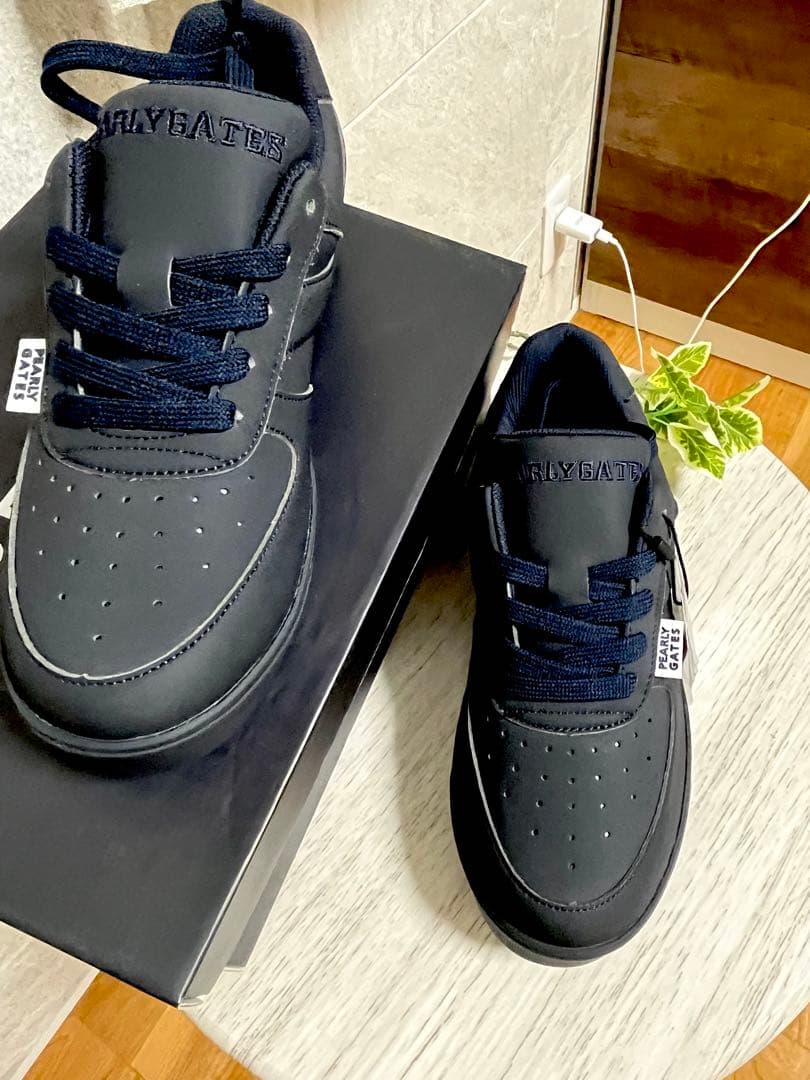 新品　タグ付きPEARLY GATES ネイビー スニーカー 23.5cm値下！
