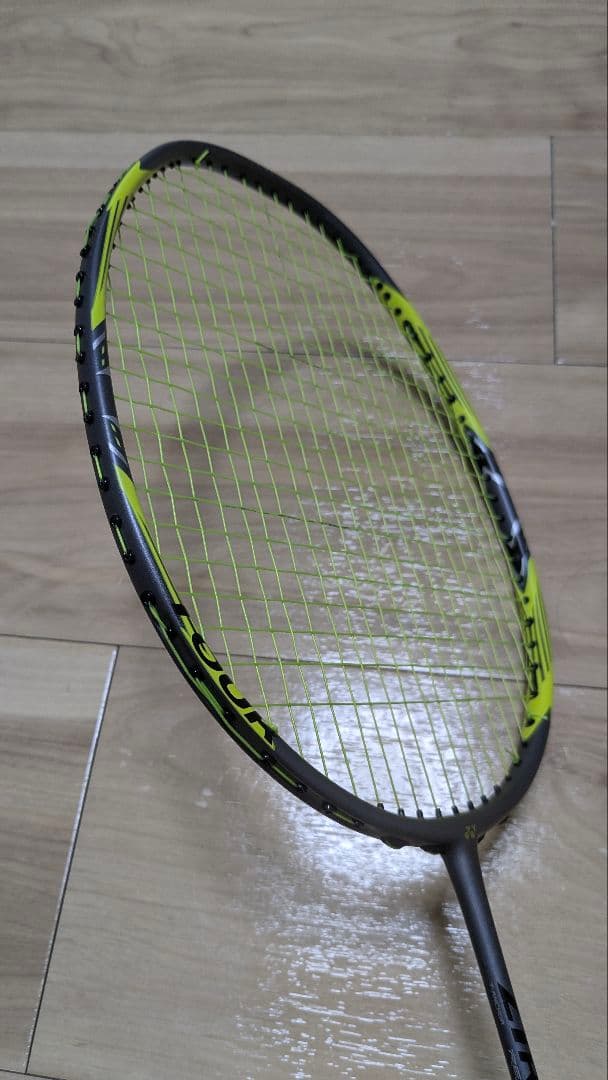 ラケット YONEX ARCSABER 7 Tour 4UG5