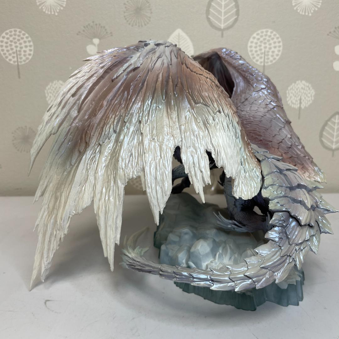 イヴェルカーナ フィギュア 一番くじA賞 モンスターハンター アイスボーン