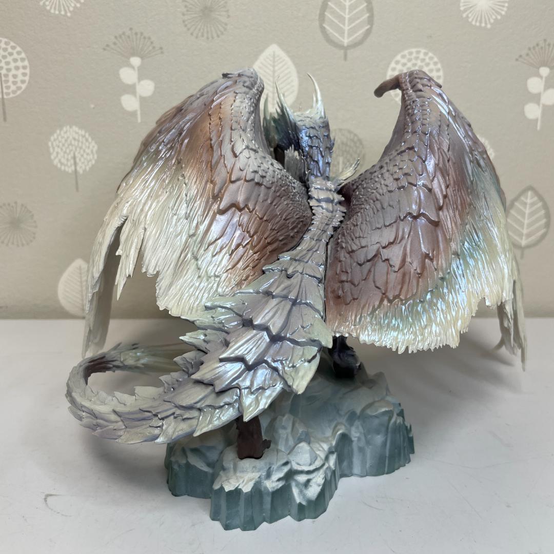 イヴェルカーナ フィギュア 一番くじA賞 モンスターハンター アイスボーン