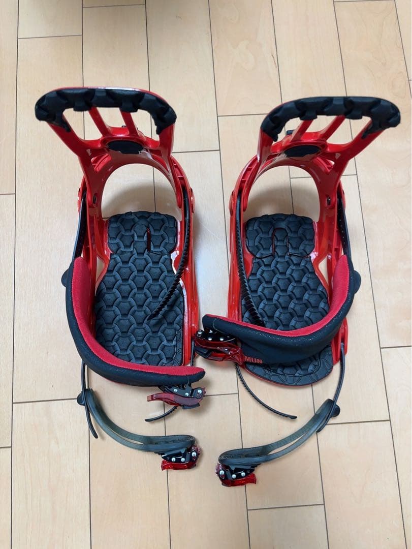 サロモン レッド スノーボード ビンディング L