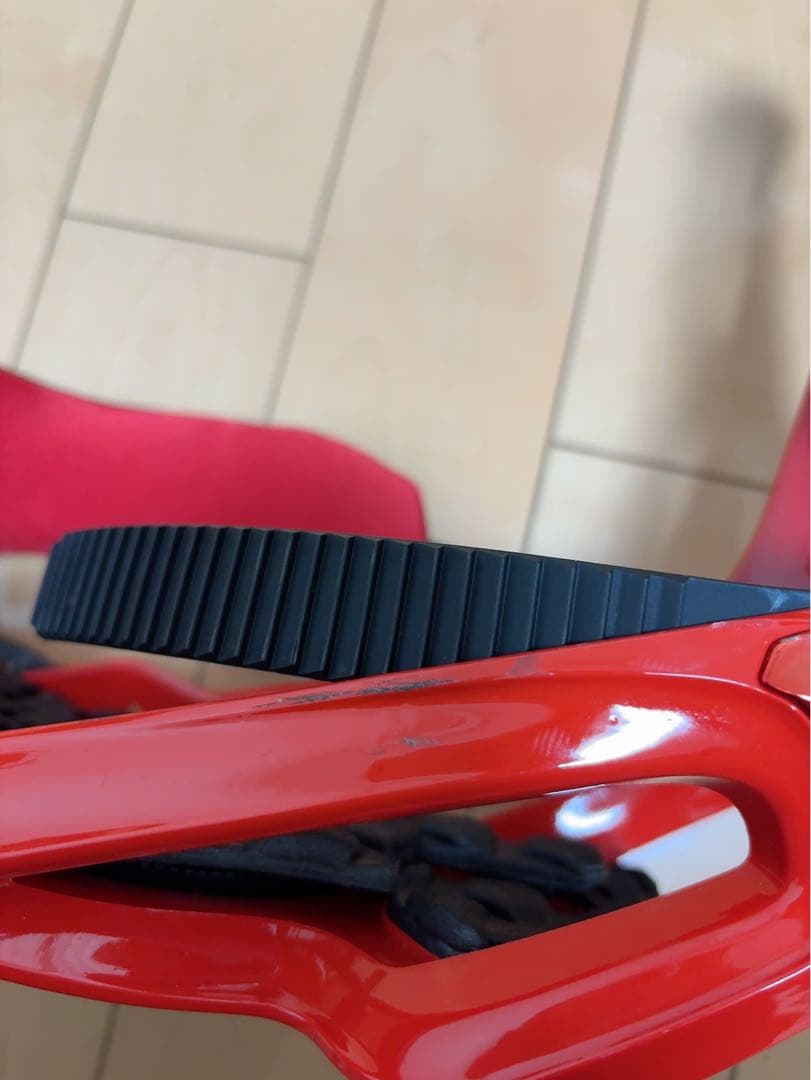 サロモン レッド スノーボード ビンディング L