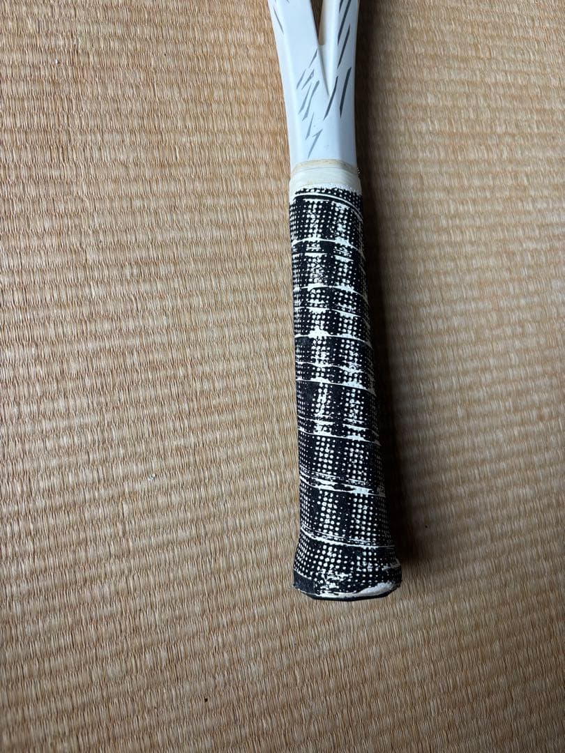 テニスラケットDIOS PRO-X　限定生産 ホワイト