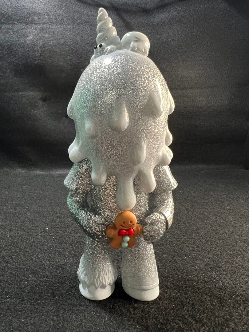 ア*中様 意識他界系　メルトくん　冬限定スノーホワイトカラー　ソフビ