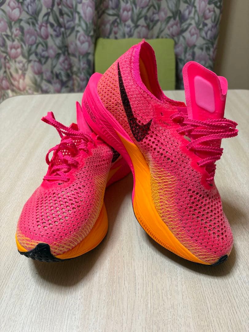 Nike ZoomX ヴェイパーフライネクスト%3 新品未使用25.5