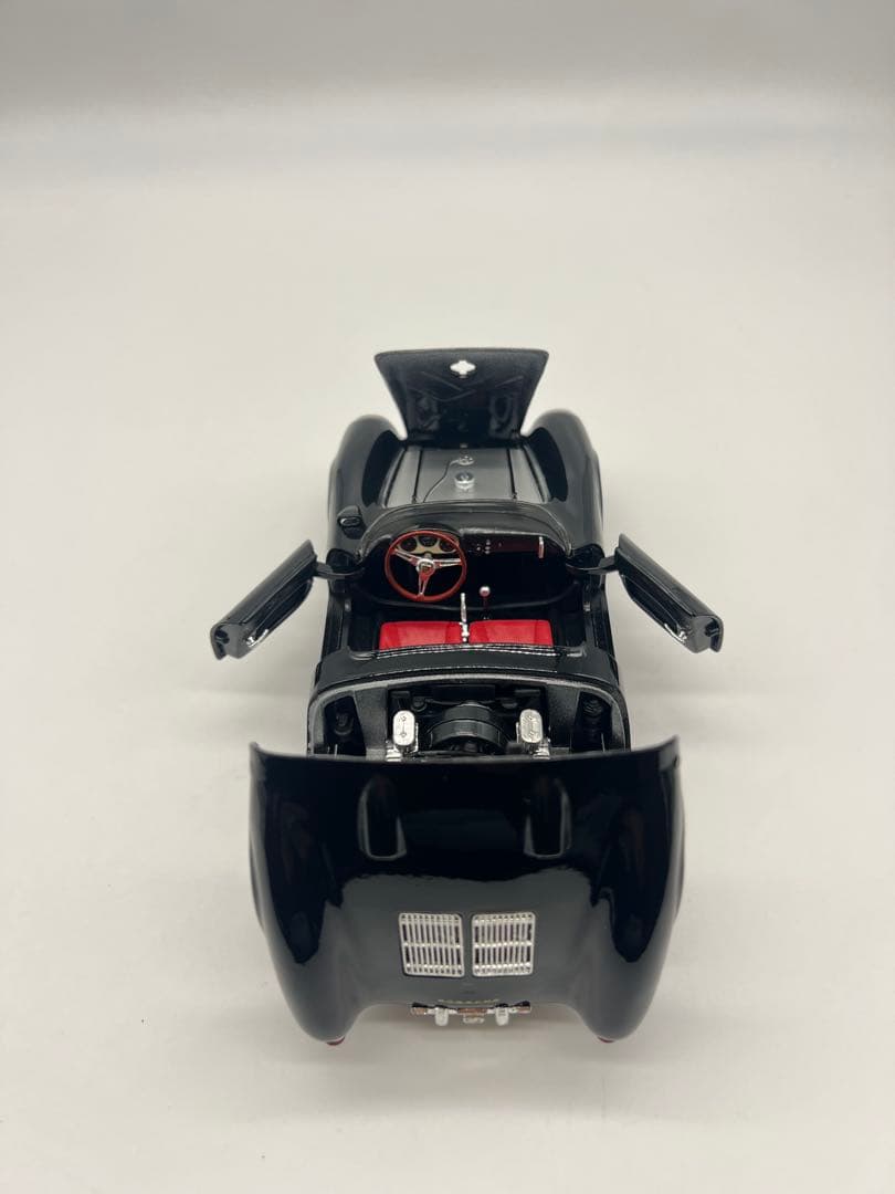 No288 ミニカー1/18箱あり PORSCHE 550 A SPYDER