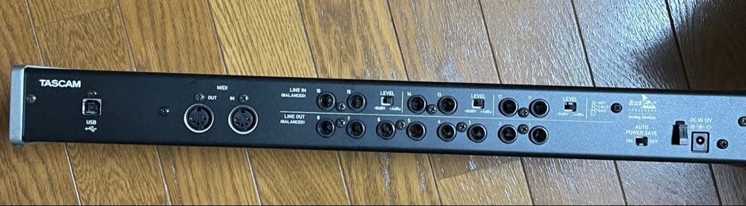 TASCAM オーディオインターフェイス 8x XLR入力