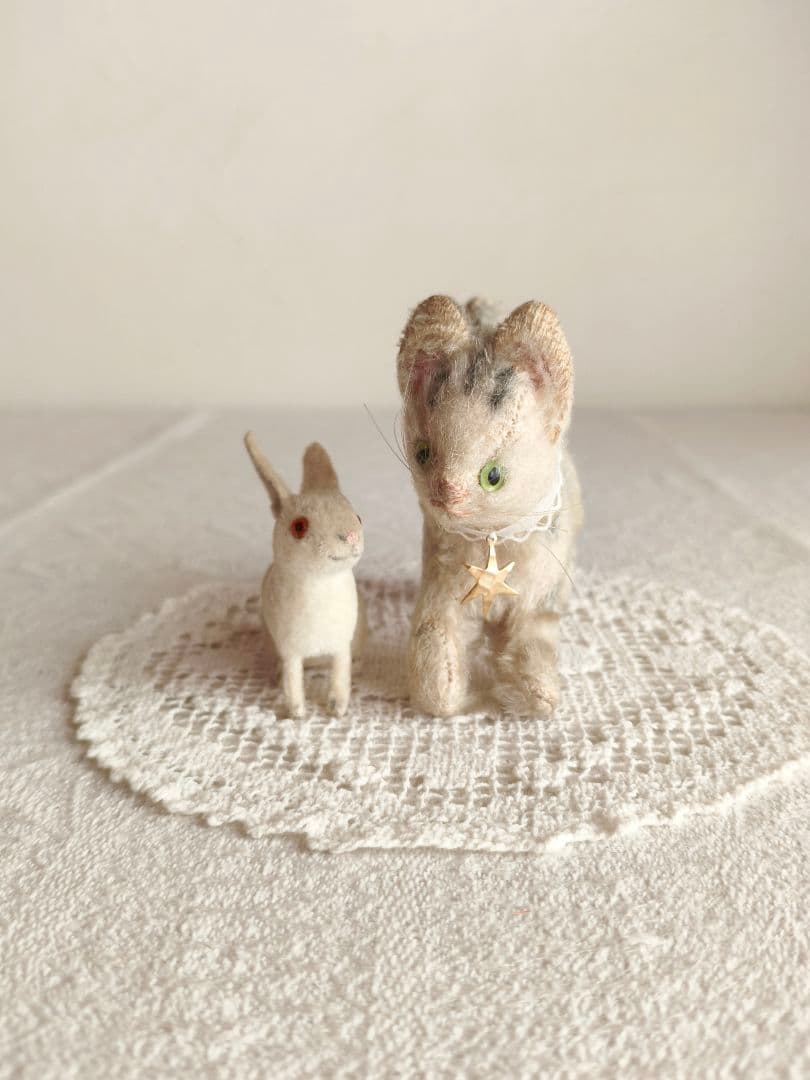 * antique bear ୨୧ * 小さくて可愛い トラ猫ちゃん