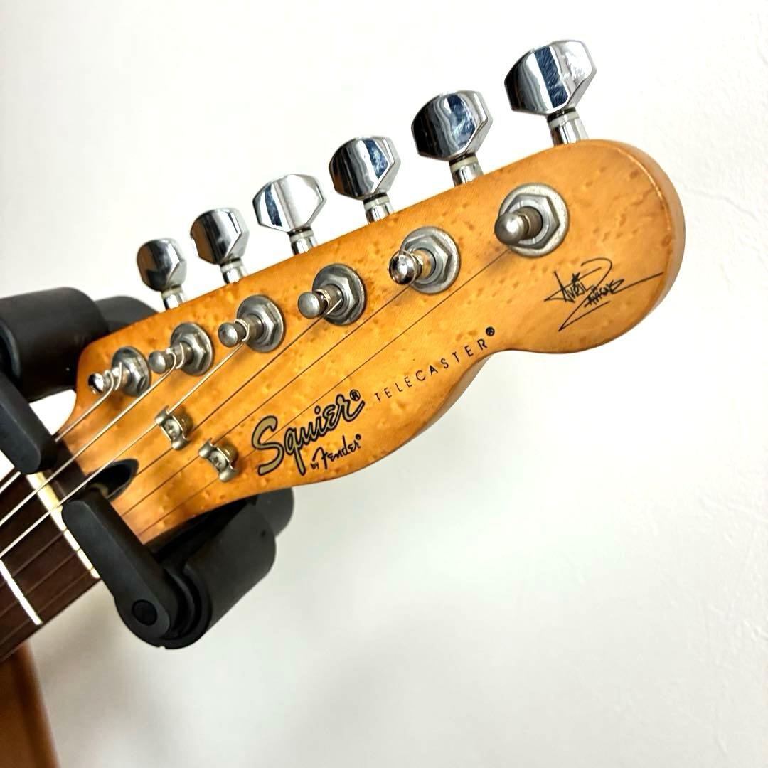Squier テレキャスター　アヴリル　ラヴィーンモデル　エレキギター