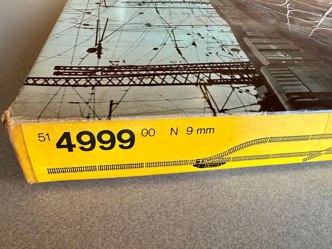 MINITRIX Nゲージ 大型レールセットと複数の個別レールのセット