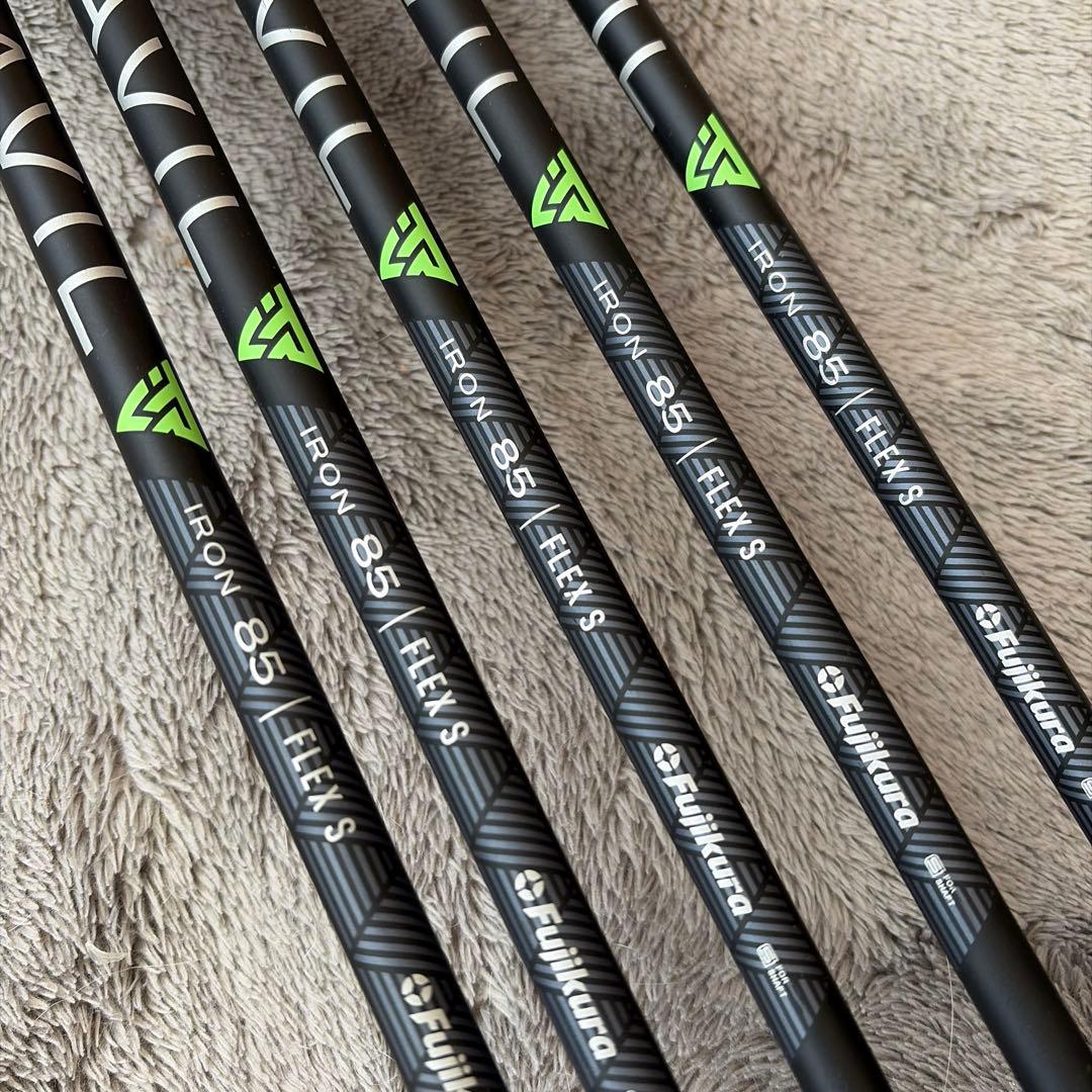 TaylorMade　P770アイアン　５本　TRAVIL IRON85（S)