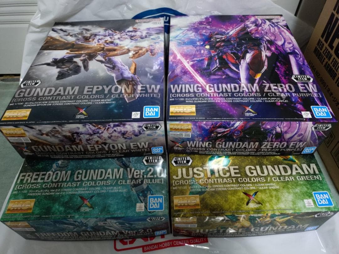 ガンダムエピオン　ウイングガンダムゼロ　フリーダムガンダム　ジャスティスガンダム
