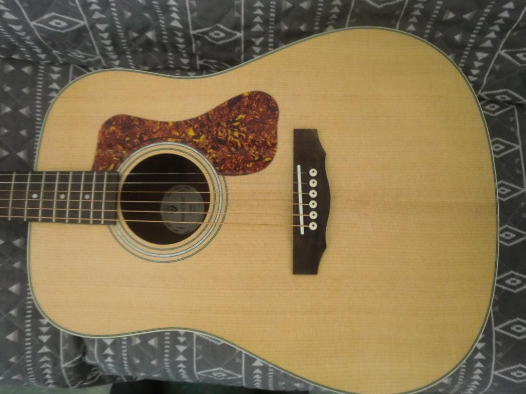 GUILD D-240E 美品 　値引中