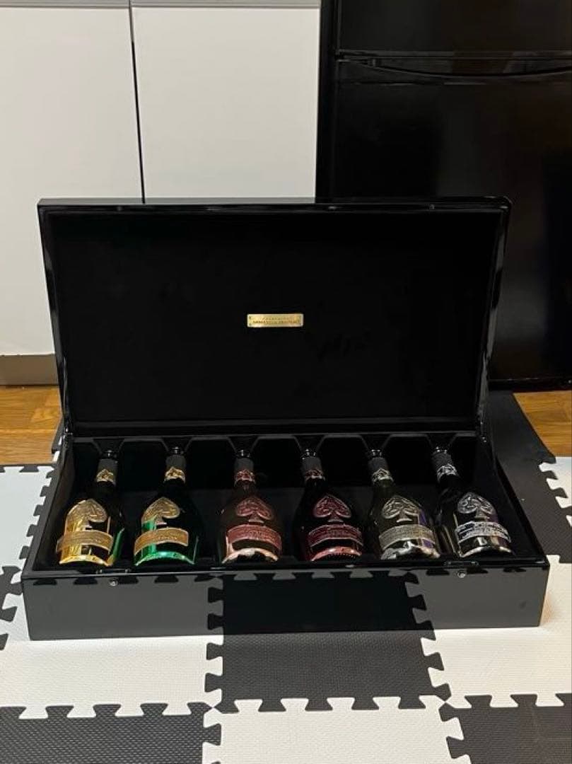 Armand アタッシュケース6本空き瓶ケース付き