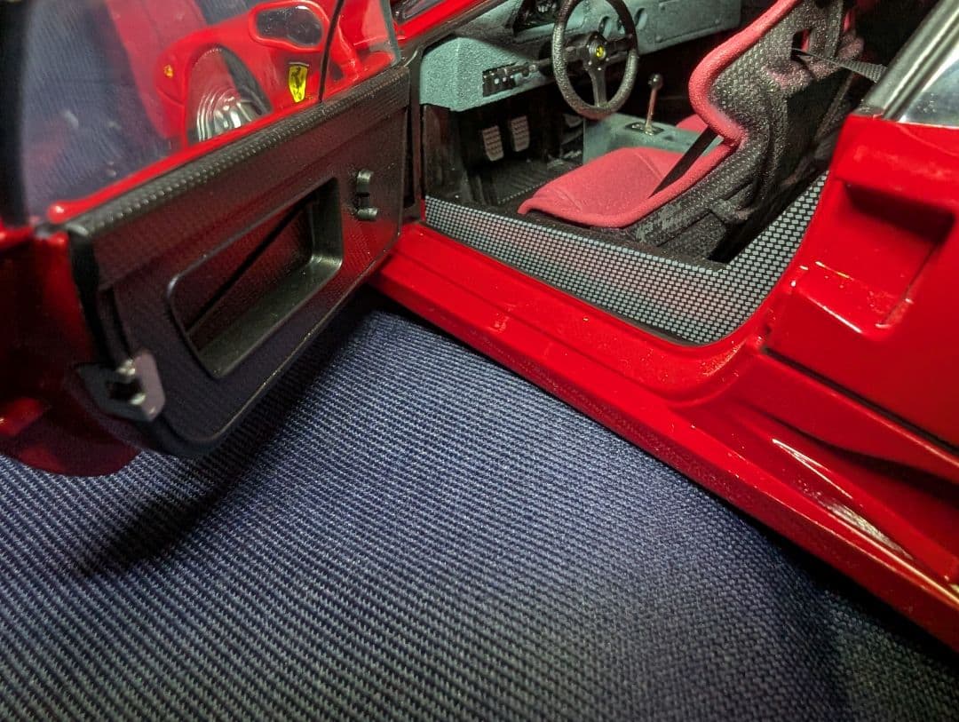 京商　Ferrari F40 1/18　スケールモデル(RED)08411R