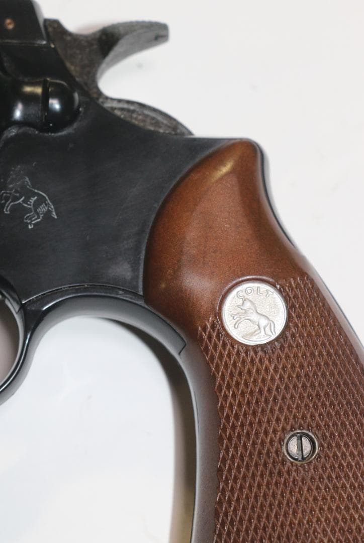 ぴよんきち　MGC製ABS樹脂モデルガン コルトローマン　合法品　未発火