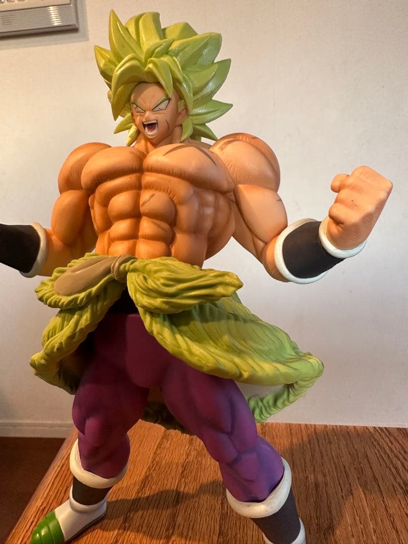 ドラゴンボール　ブロリー　フィギュア　貴重　悟空