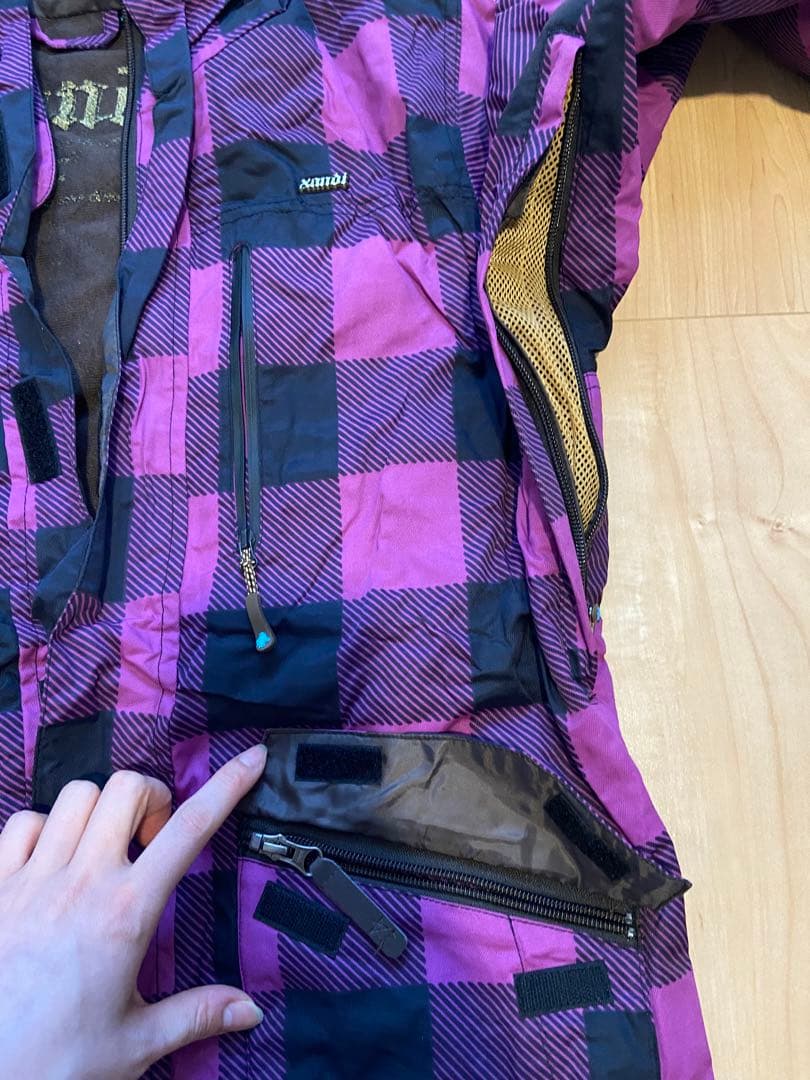 スノボード/スキーウェア/雪かきにも（上）