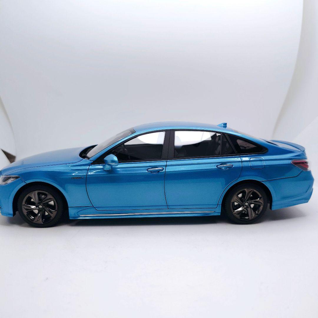 イグニッションモデル 1/18 トヨタ クラウン 3.5L RSアドバンス 天空