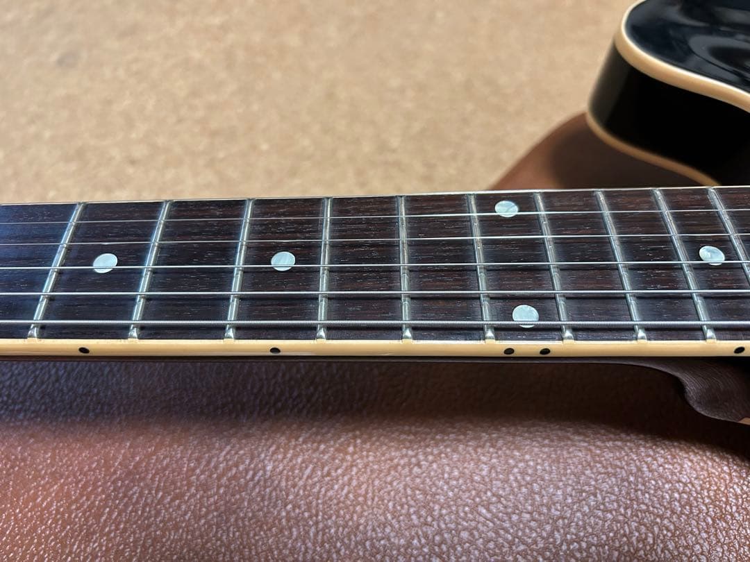 ギター ES-330 Dot VOS Ebony w/Bigsby GIBSON