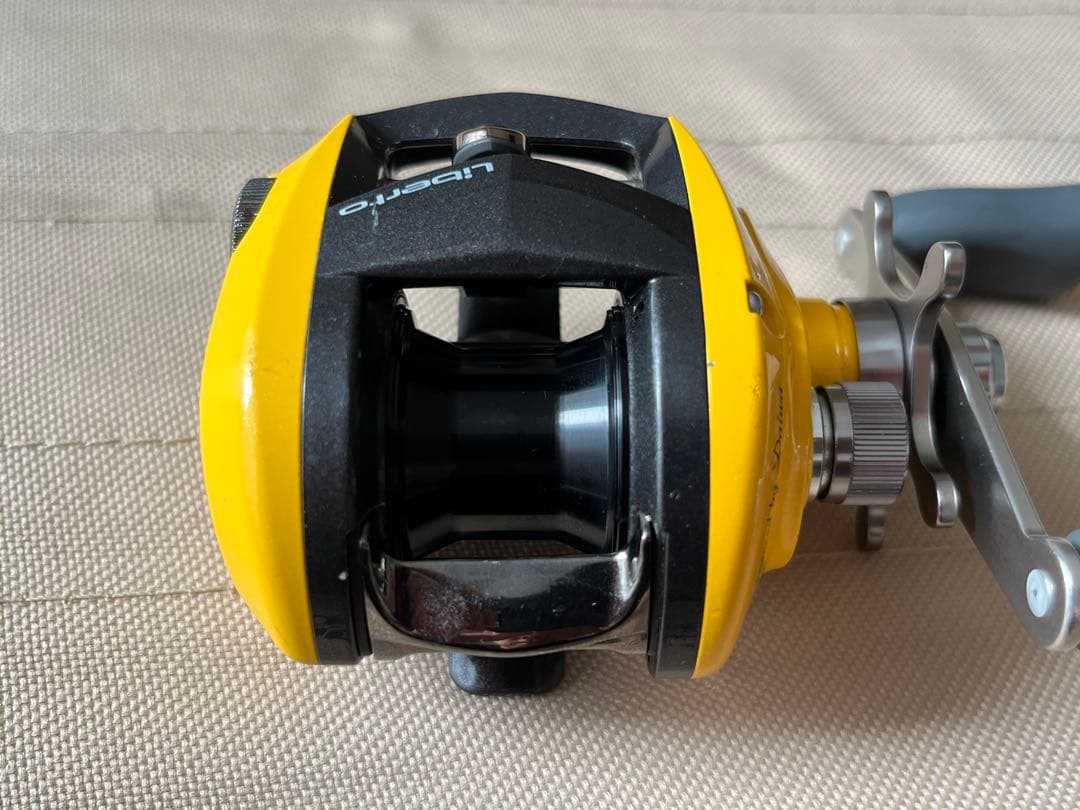 【美品】ピクシー イエローパール ダイワ Liberto Pixy