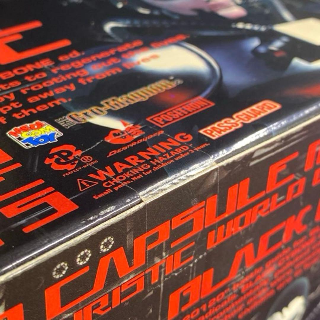 ホワイトクラッシャー ブラックサイボーン マッドカプセルマーケッツ RAH