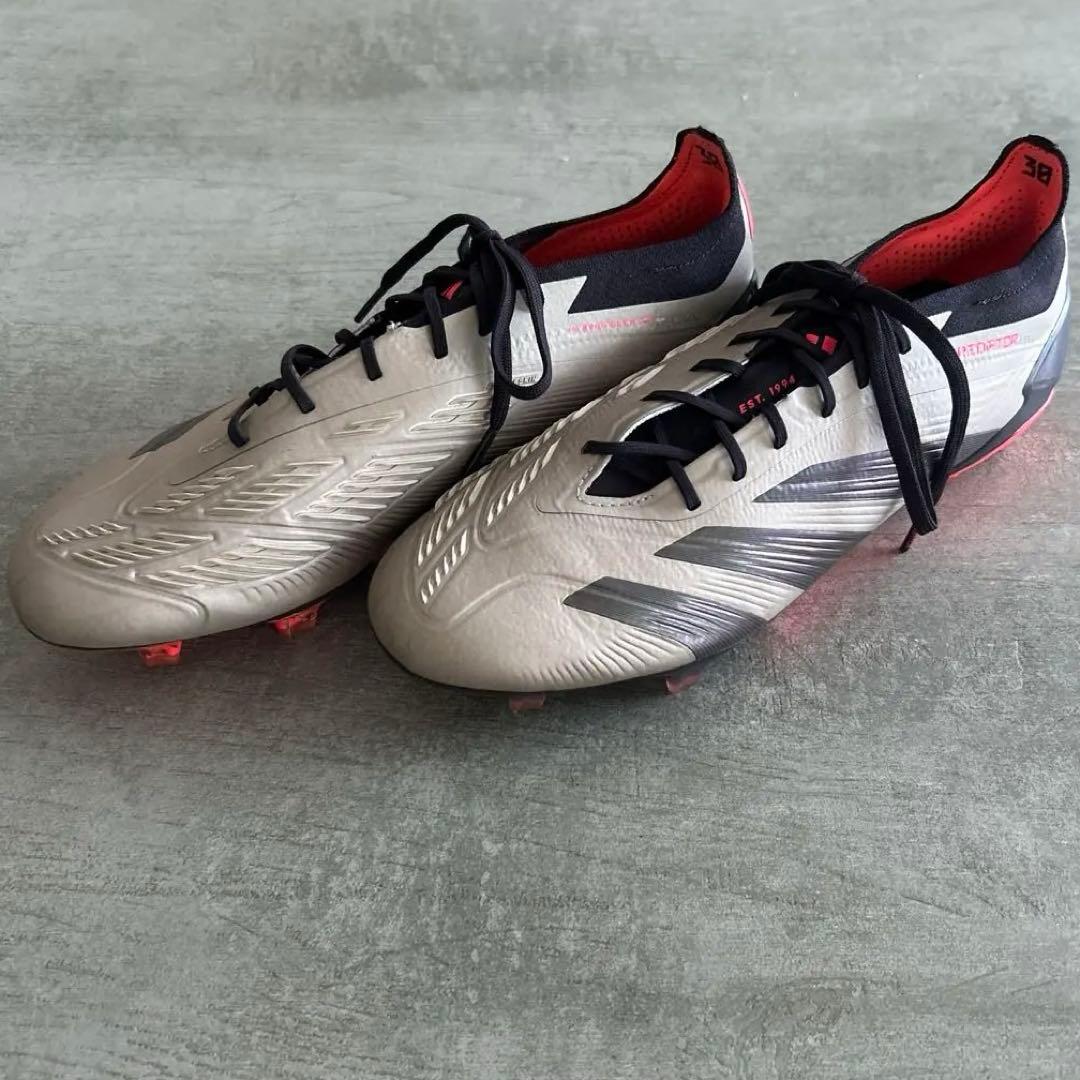 新発売　使用一回のみ！　アディダス　プレデター エリート　FG 27㎝