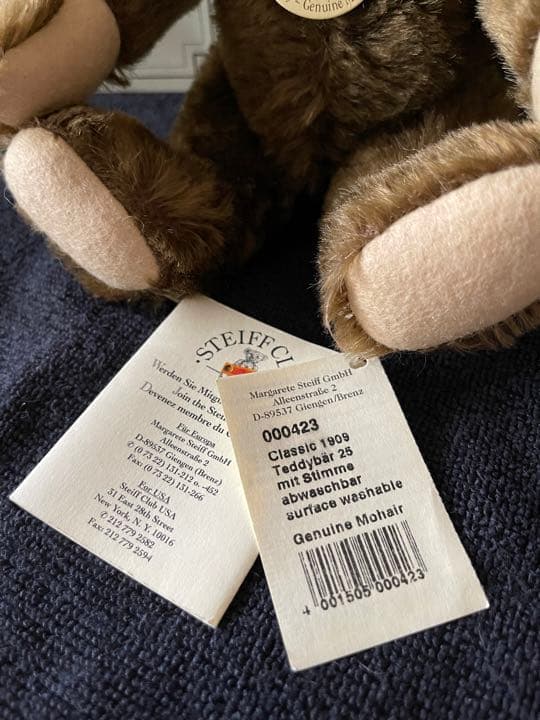 ドイツシュタイフ社製クラッシックテディベア25cmダークブラウンゴールドリボン