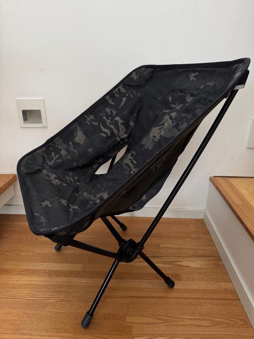 Helinox 黒迷彩柄タクティカルチェア美品ヘリノックスキャンプアウトドア