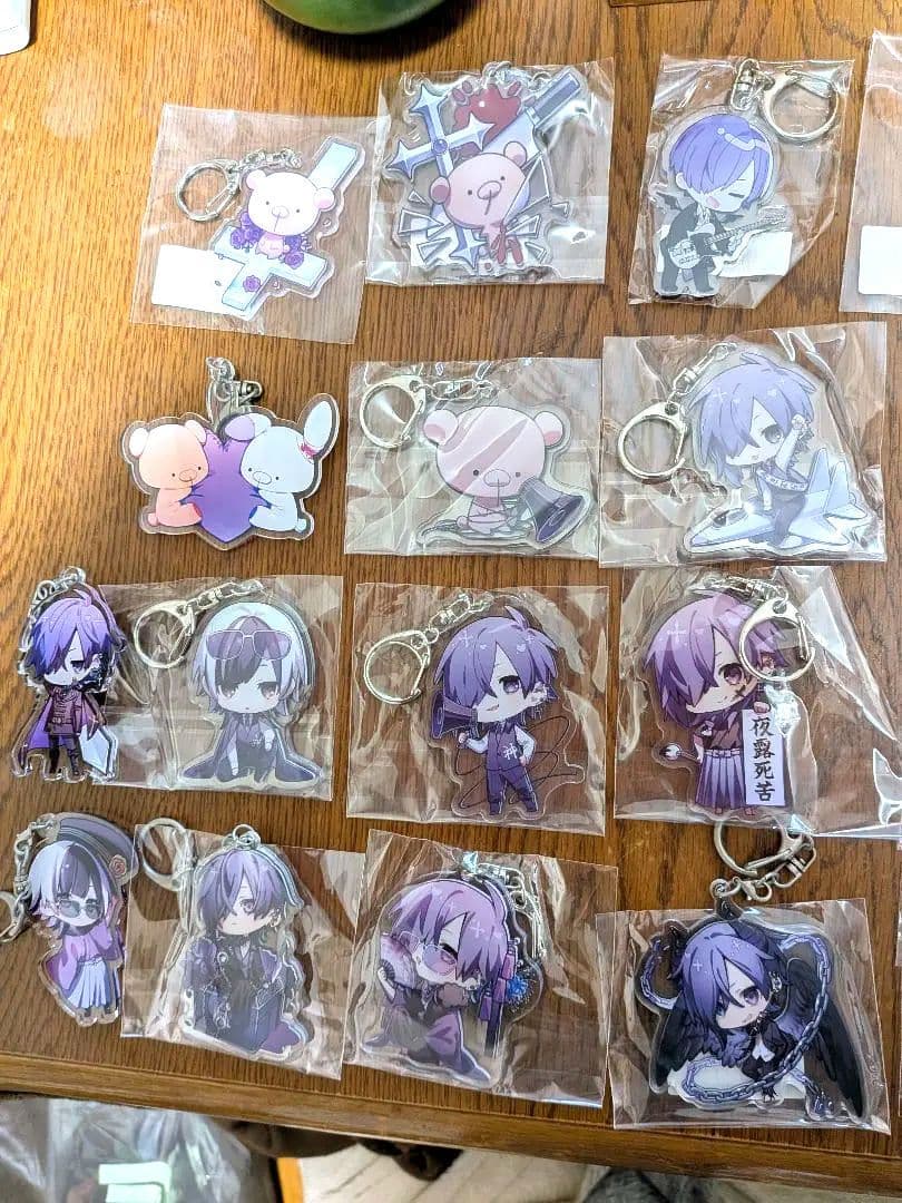 ゆきむら　缶バッジ アクリルキーホルダー他　55個