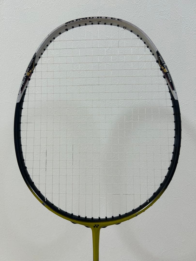 バドミントンラケット アーマテック800ディフェンス