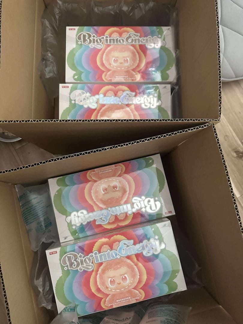 ぬいぐるみ POP MART PIN FOR LOVE & Big into Energy