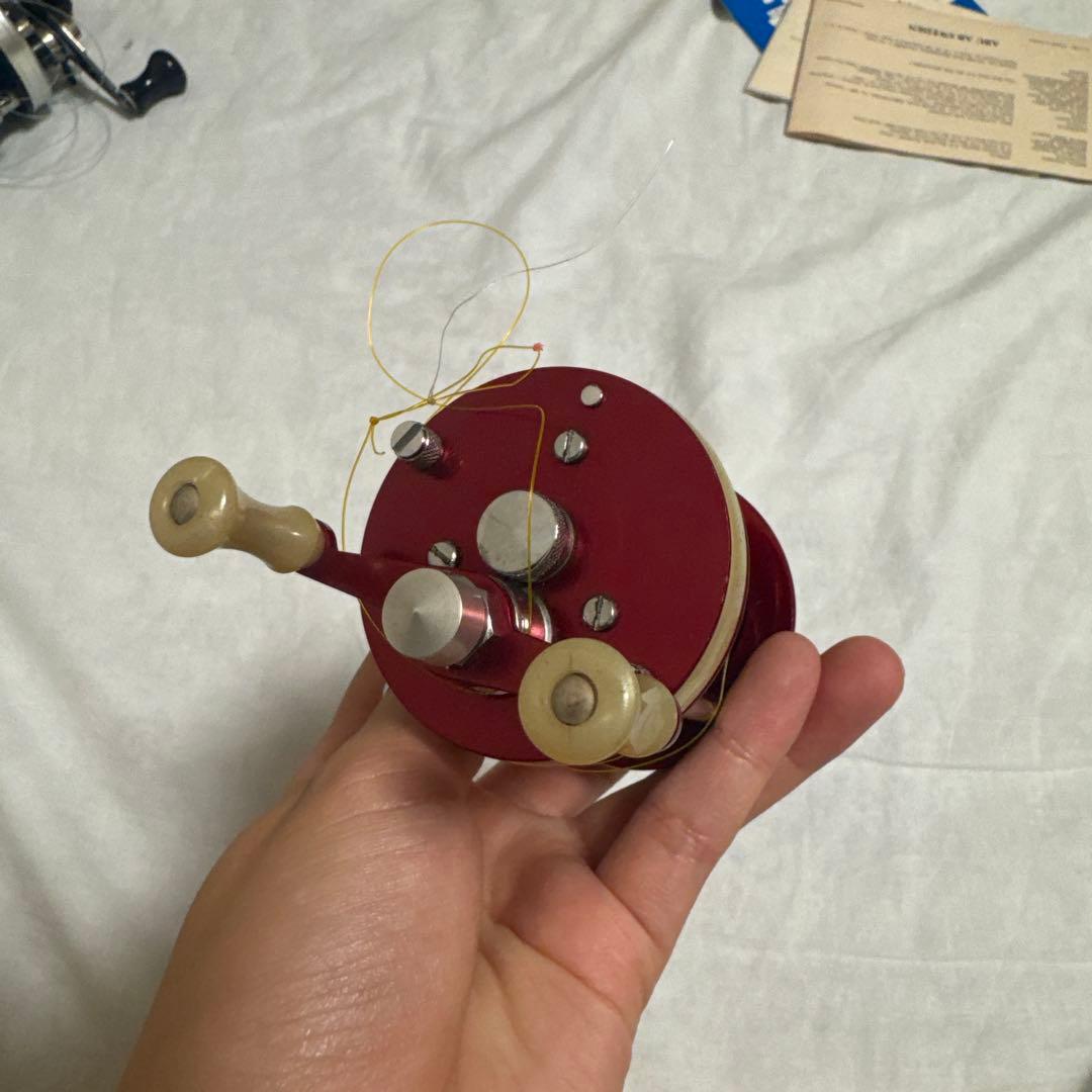 Ambassadeur 1750 A レッドリール　ジャンク品