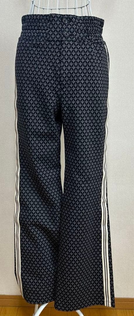 ★新品タグ付き マスターバニー ジャガードフレアーパンツ サイズ1★