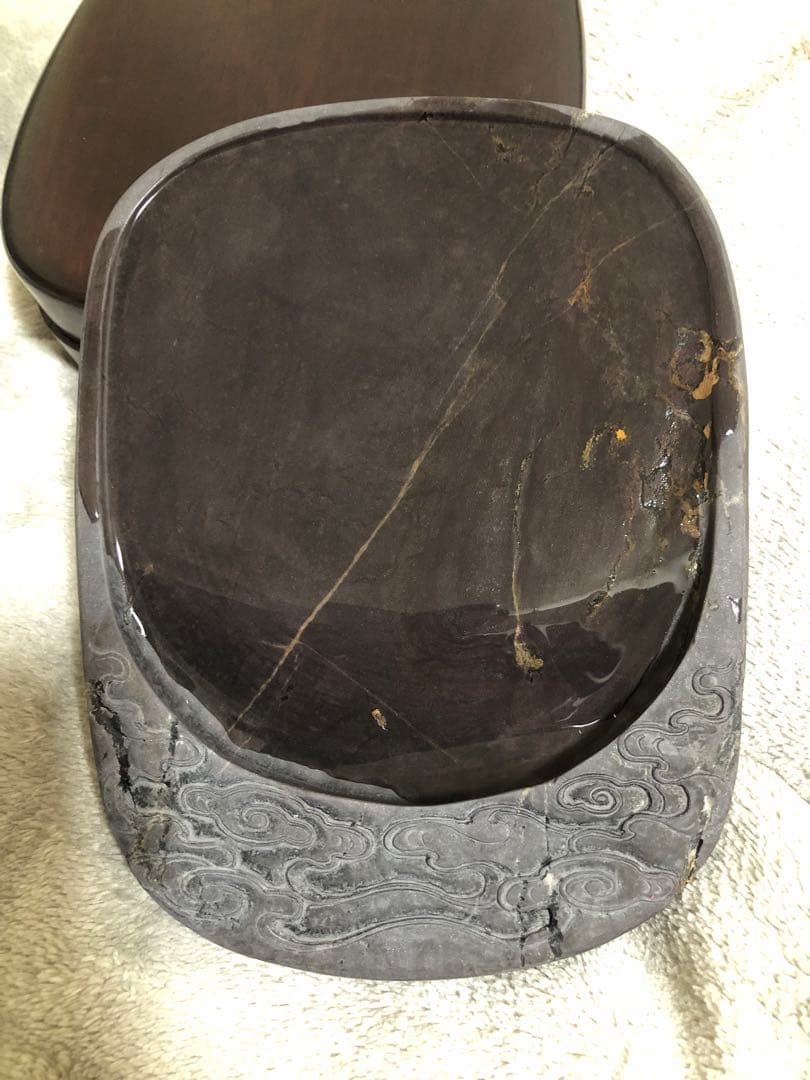 硯【端渓硯　胭脂暈・蕉葉白・火捺・金綫など】◆6.5吋◆上質箱◆旧老坑水巌坑美石