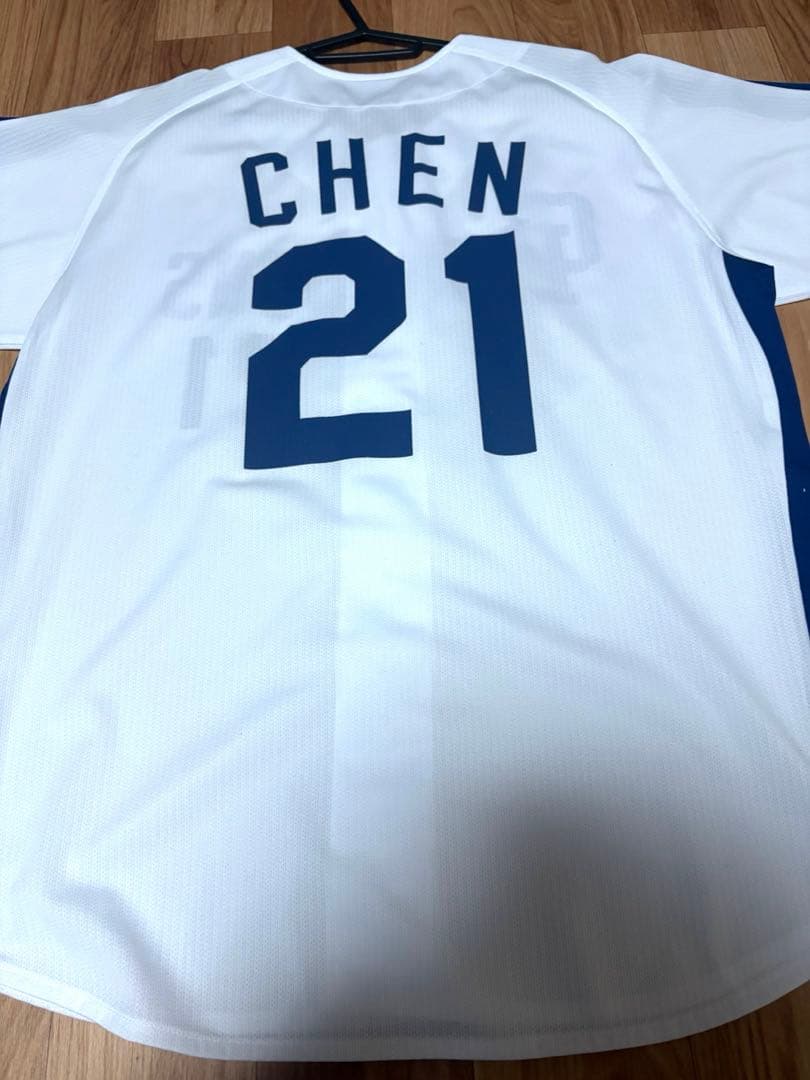 中日ドラゴンズ　ユニフォーム チェン　21