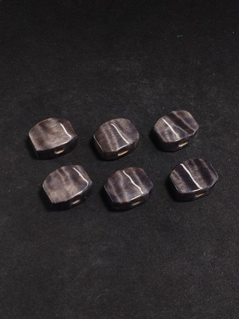 （注文分）ミニタイプペグボタン/カーリーメイプルカーリーコア材クリア仕上げ