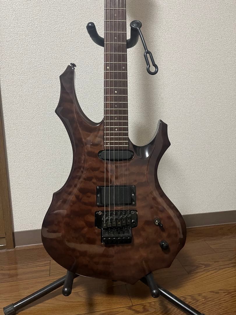 GrassRoots エレキギター Pierrot aijiモデル