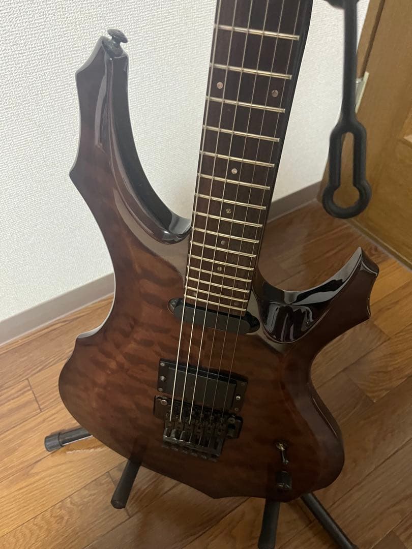 GrassRoots エレキギター Pierrot aijiモデル