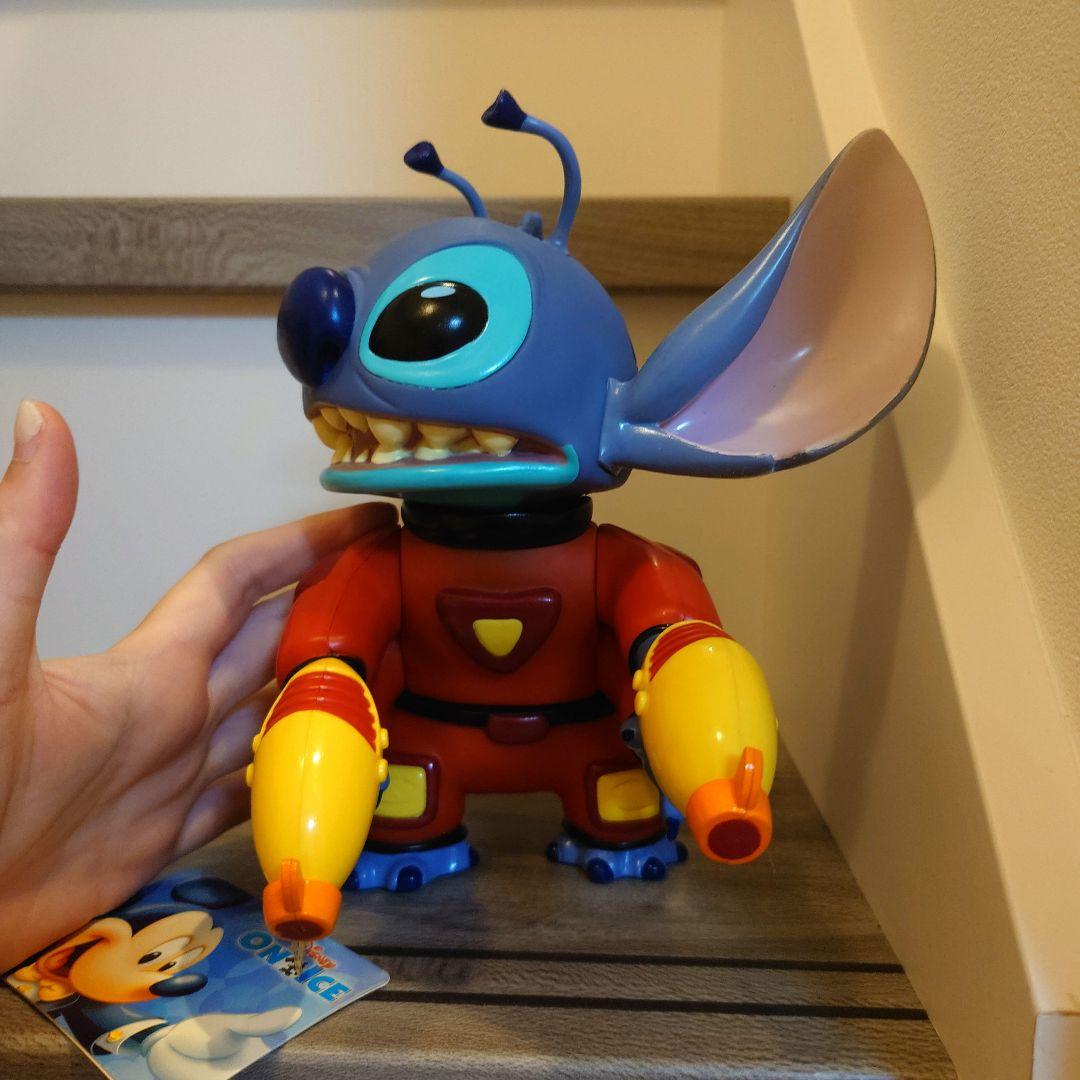 ディズニー　ソフビ スティッチ 光線銃 フィギュア