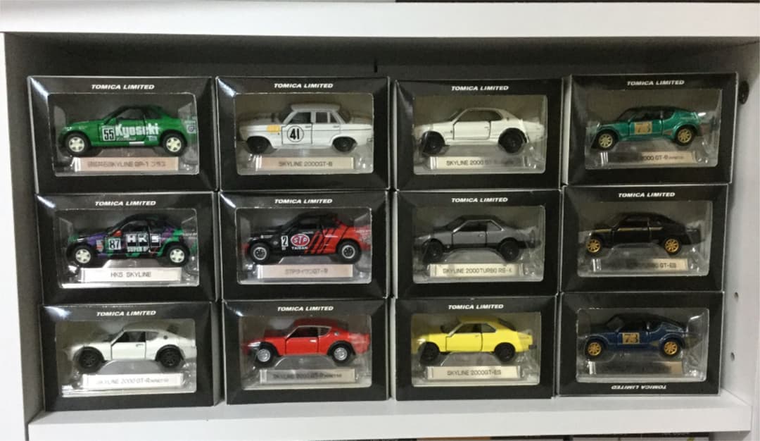 トミカリミテッド  スカイライン 美品