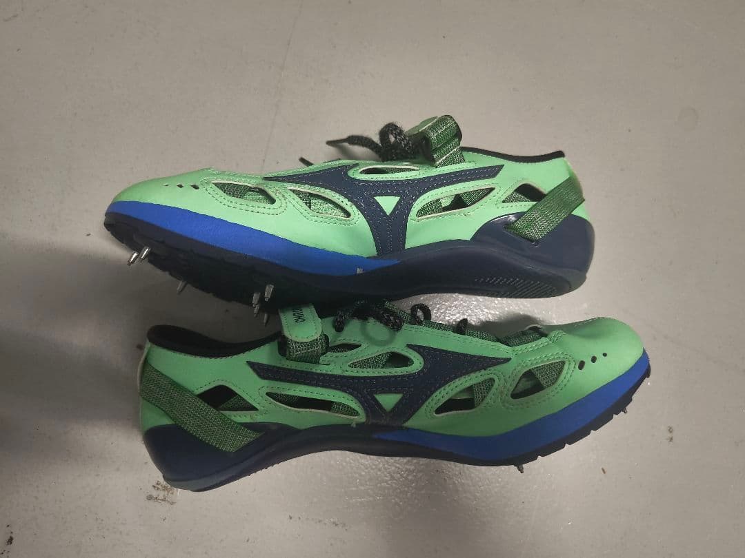 ミズノ　クロノインクスネオジャパン　24.0